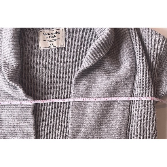 Abercrombie & Fitch Women's Size XS Gray Sweater Cardigan Pockets Long Sleeve - Picture 7 of 8